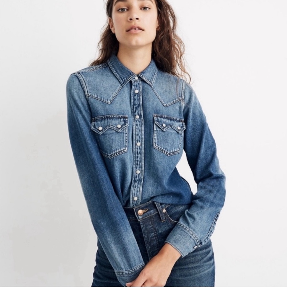 Madewell Pearl Snap Denim Shirt | Size M